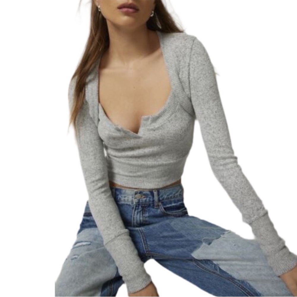 Urban Outfitters Light Gray Ribbed Scoop Neck Long Sleeve Sweater
